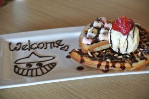 Waffles with 3 toppings (RM14.90) – Marshmallows, Chocolate Chip and Strawberries
