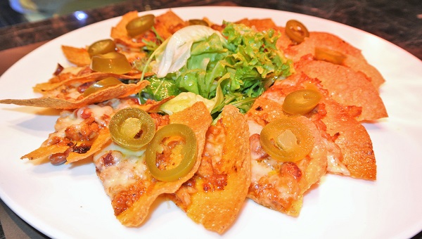 Meja's Chicken Nachos