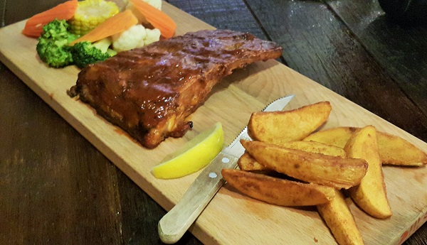 THE BAR°N signature oven roasted German baby pork rib