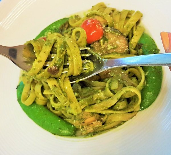 Fettuccine Pesto - RM15