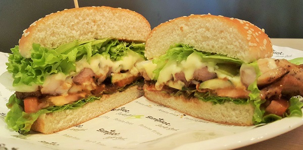 U.S. Potato Signature Chicken Burger - Card Cafe